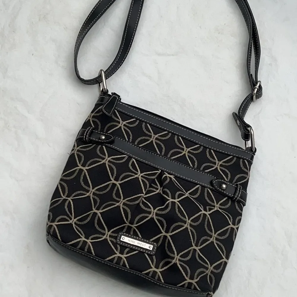 Nine West black canvas purse - Picture 6 of 6